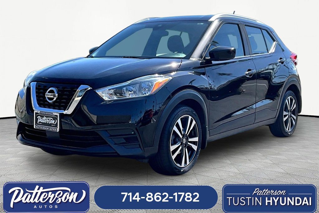 Used 2020 Nissan Kicks SV FWD image 1