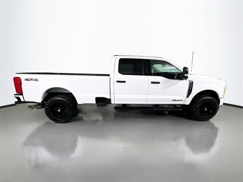 Used 2023 Ford F350 XLT image 9