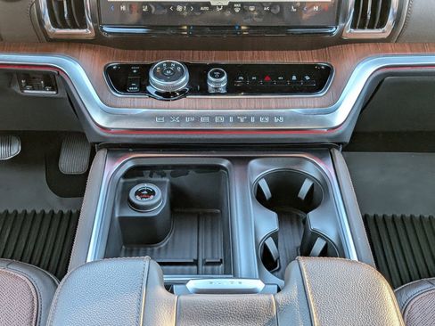 New 2026 Ford Expedition Max King Ranch image 21