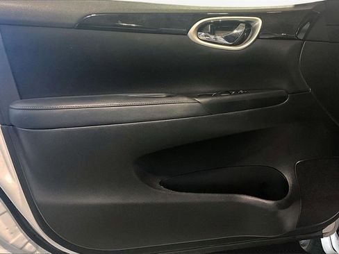 Used 2016 Nissan Sentra SV image 22