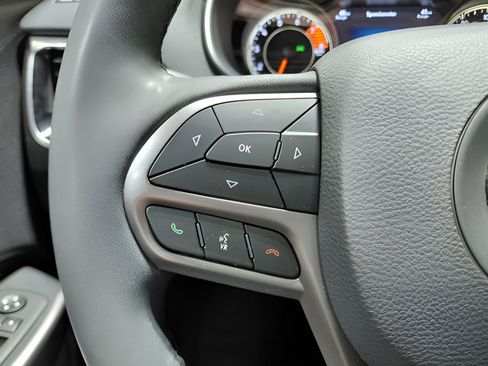 Used 2022 Jeep Cherokee Limited AWD/4WD image 35