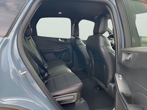 New 2026 Ford Escape ST-Line w/ Tech Pack #1 image 3