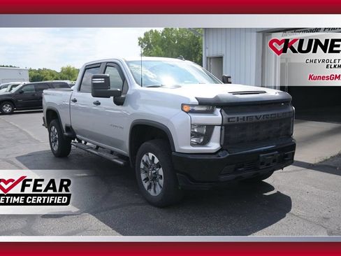 Used 2021 Chevrolet Silverado 2500 Custom w/ Custom Value Package AWD/4WD image 1