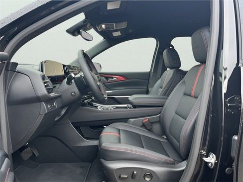 New 2026 Chevrolet Traverse RS image 16