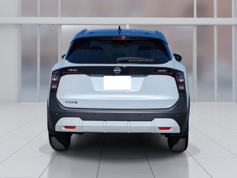 New 2026 Nissan Kicks SV FWD image 4