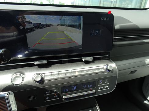 New 2025 Hyundai Kona SEL image 17