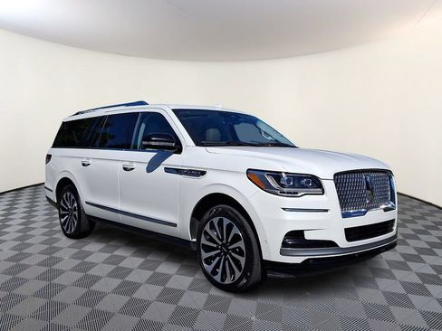 Used 2024 Lincoln Navigator L Reserve AWD/4WD image 1