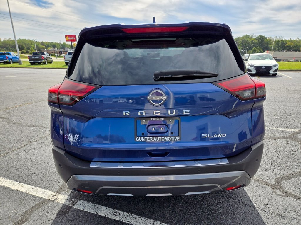 Certified 2023 Nissan Rogue SL w/ SL Premium Package AWD/4WD image 7