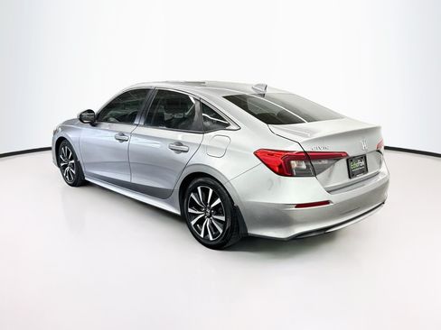 Used 2022 Honda Civic EX image 5