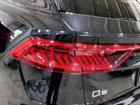 Used 2019 Audi Q8 Prestige w/ Towing Package AWD/4WD image 32
