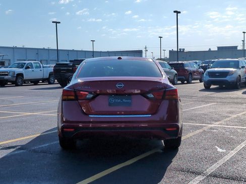 Used 2023 Nissan Altima 2.5 SV FWD image 4