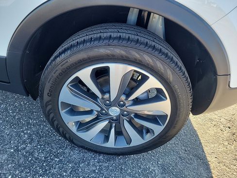 Used 2022 Buick Encore Preferred w/ Safety Package image 9