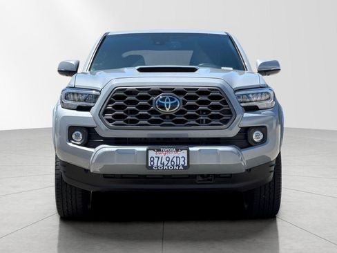 Used 2021 Toyota Tacoma TRD Sport w/ TRD Premium Sport Package AWD/4WD image 10