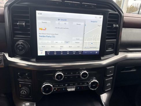 Certified 2022 Ford F150 Lariat w/ Equipment Group 502A High image 21