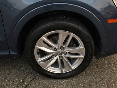 Used 2017 Audi Q3 2.0T Premium w/ Convenience Package image 9