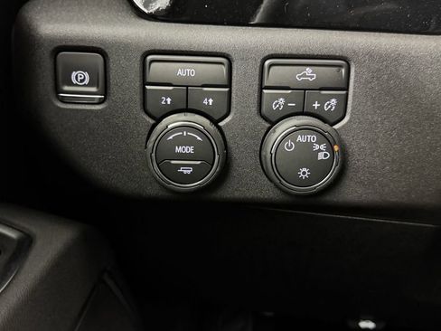 New 2025 Chevrolet Silverado 1500 LT image 22