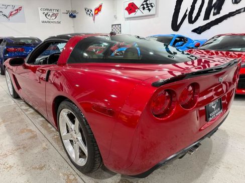 Used 2005 Chevrolet Corvette Coupe w/ Preferred Equipment Group RWD image 3