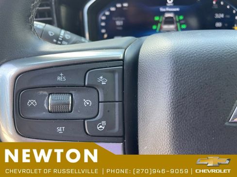 Used 2023 Chevrolet Silverado 1500 LT AWD/4WD image 14