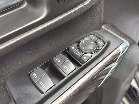 Used 2022 Chevrolet Silverado 2500 LTZ w/ LTZ Convenience Package AWD/4WD image 24