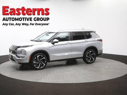 Used 2024 Mitsubishi Outlander SE AWD/4WD image 58