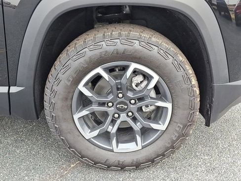 New 2026 Chevrolet Equinox ACTIV image 6