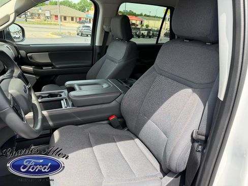 Used 2025 Ford Expedition Max Active AWD/4WD image 10