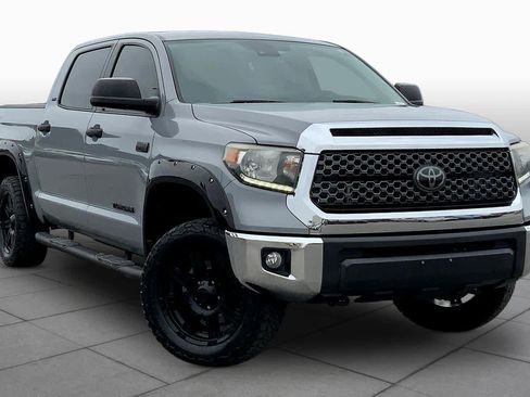 Used 2020 Toyota Tundra SR5 w/ SR5 Leather Package image 3