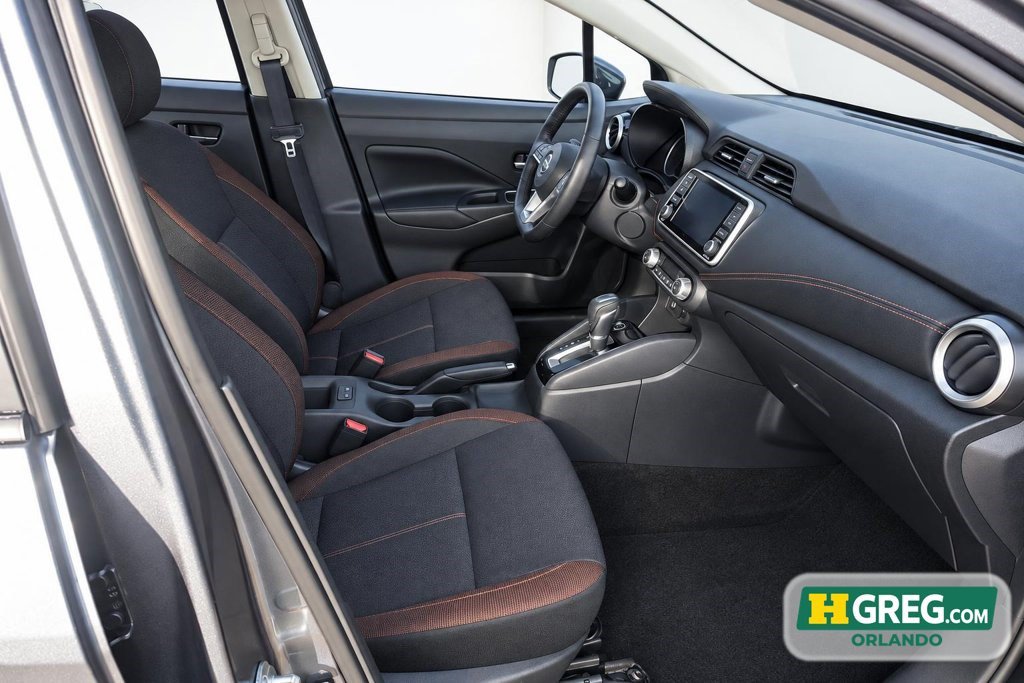 Used 2020 Nissan Versa SR w/ Convenience Package FWD image 11
