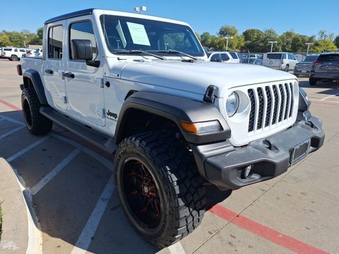 Used 2020 Jeep Gladiator Sport w/ Quick Order Package 24S image 8