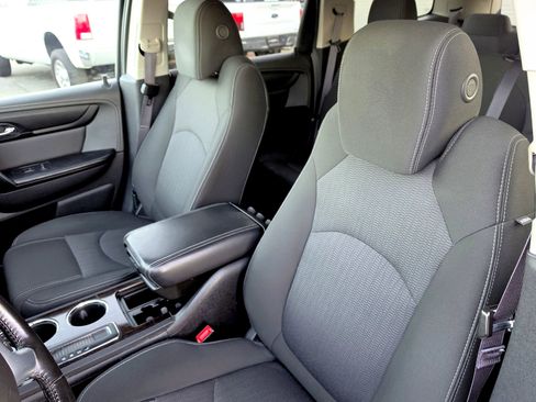 Used 2015 Chevrolet Traverse LT w/ Style and Technology Package AWD/4WD image 14