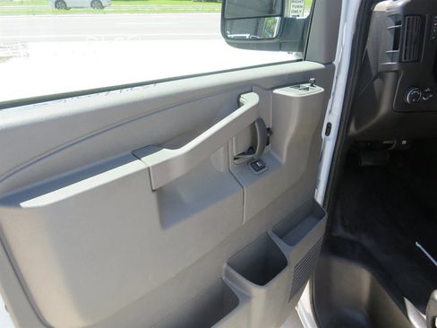 Used 2015 Ford F250 XL RWD image 10