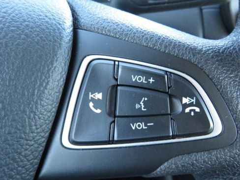 Certified 2020 Ford EcoSport S image 19