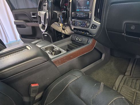 Used 2018 GMC Sierra 1500 SLT AWD/4WD image 17