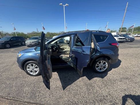 Used 2018 Ford Escape SEL image 4