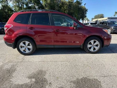 Used 2015 Subaru Forester 2.5i Premium AWD/4WD image 4