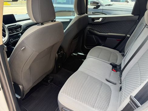 Used 2020 Ford Escape SE FWD image 4