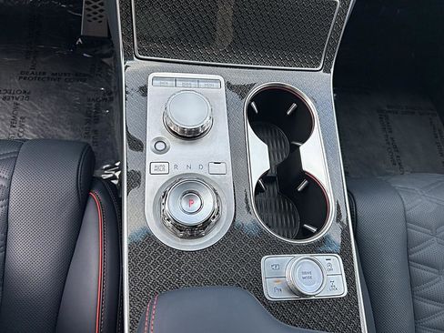 Used 2025 Genesis GV80 3.5T e-SC image 9