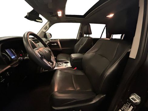 Used 2020 Toyota 4Runner Limited AWD/4WD image 9