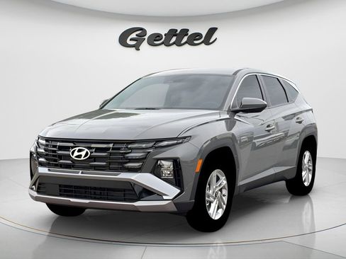 New 2026 Hyundai Tucson SE FWD image 2