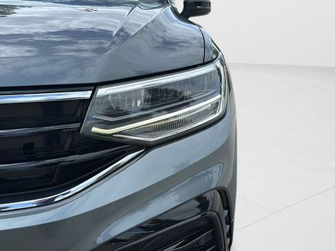 Used 2024 Volkswagen Tiguan SE R-Line FWD image 30