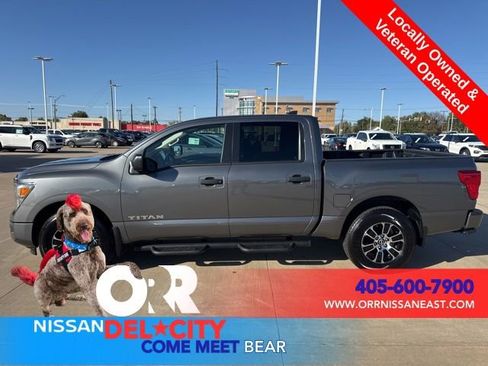 Used 2023 Nissan Titan SV w/ Accessory Utility Package image 2