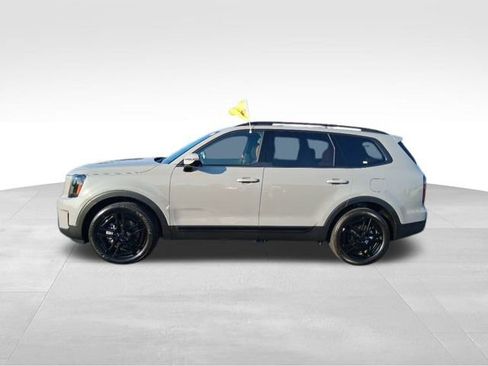 Used 2025 Kia Telluride SX X-Line image 3