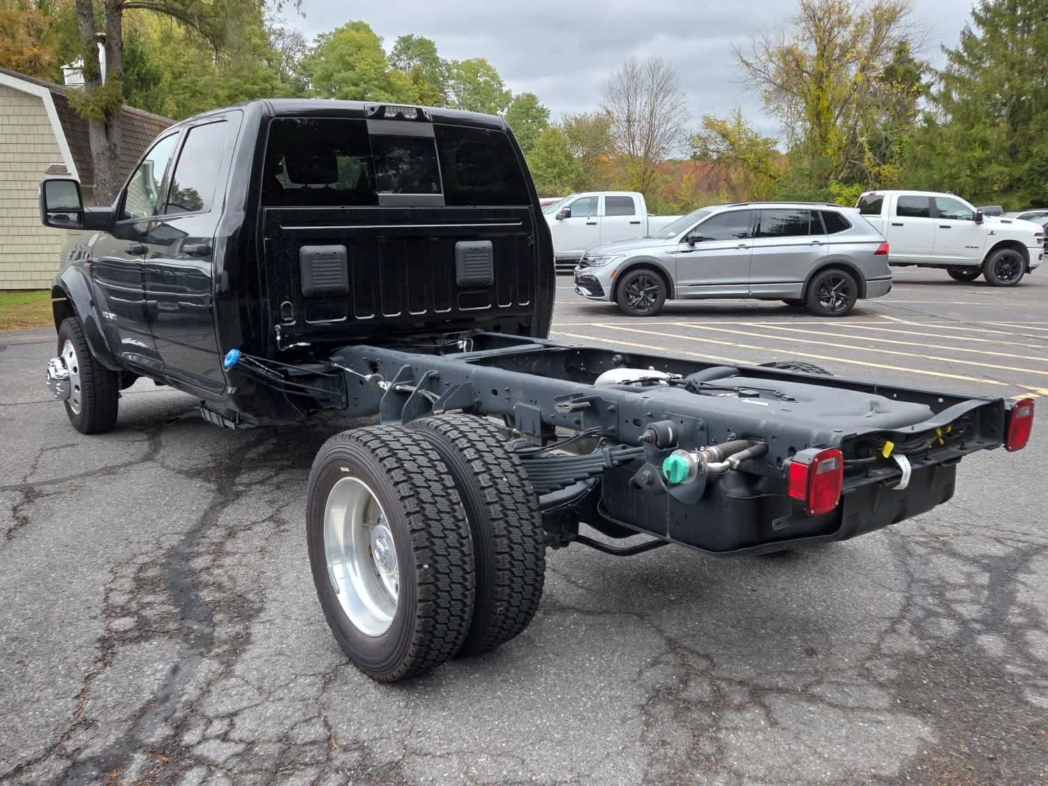 New 2026 RAM 5500 4x4 Crew Cab image 7