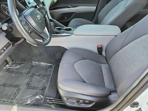 Used 2022 Toyota Camry LE image 15