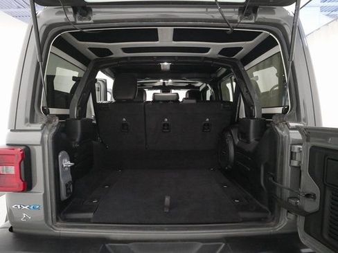 Used 2021 Jeep Wrangler Unlimited Sahara w/ Cold Weather Group image 10