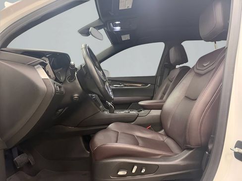 Used 2020 Cadillac XT6 Premium Luxury FWD image 24