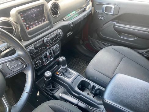 Used 2021 Jeep Wrangler Sport AWD/4WD image 22