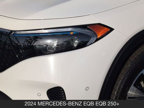 Used 2024 Mercedes-Benz EQB 250+ image 10