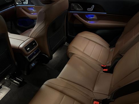 New 2026 Mercedes-Benz GLS 450 4MATIC image 11