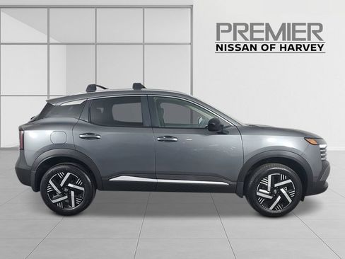 New 2026 Nissan Kicks SV w/ Cold Weather Package FWD image 6